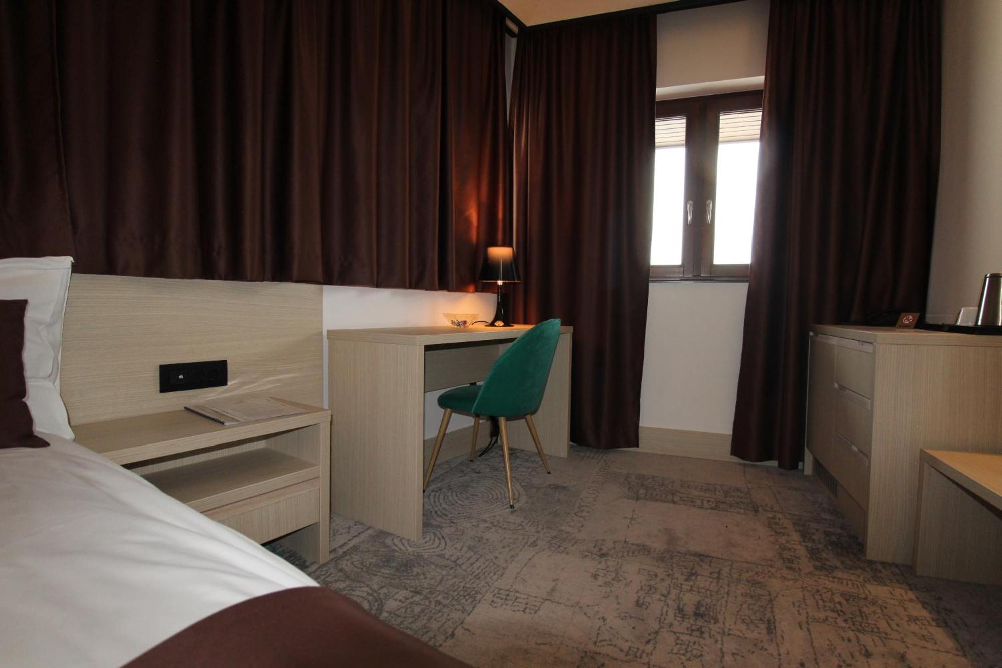 Hotel Boss Saraievo Quarto foto